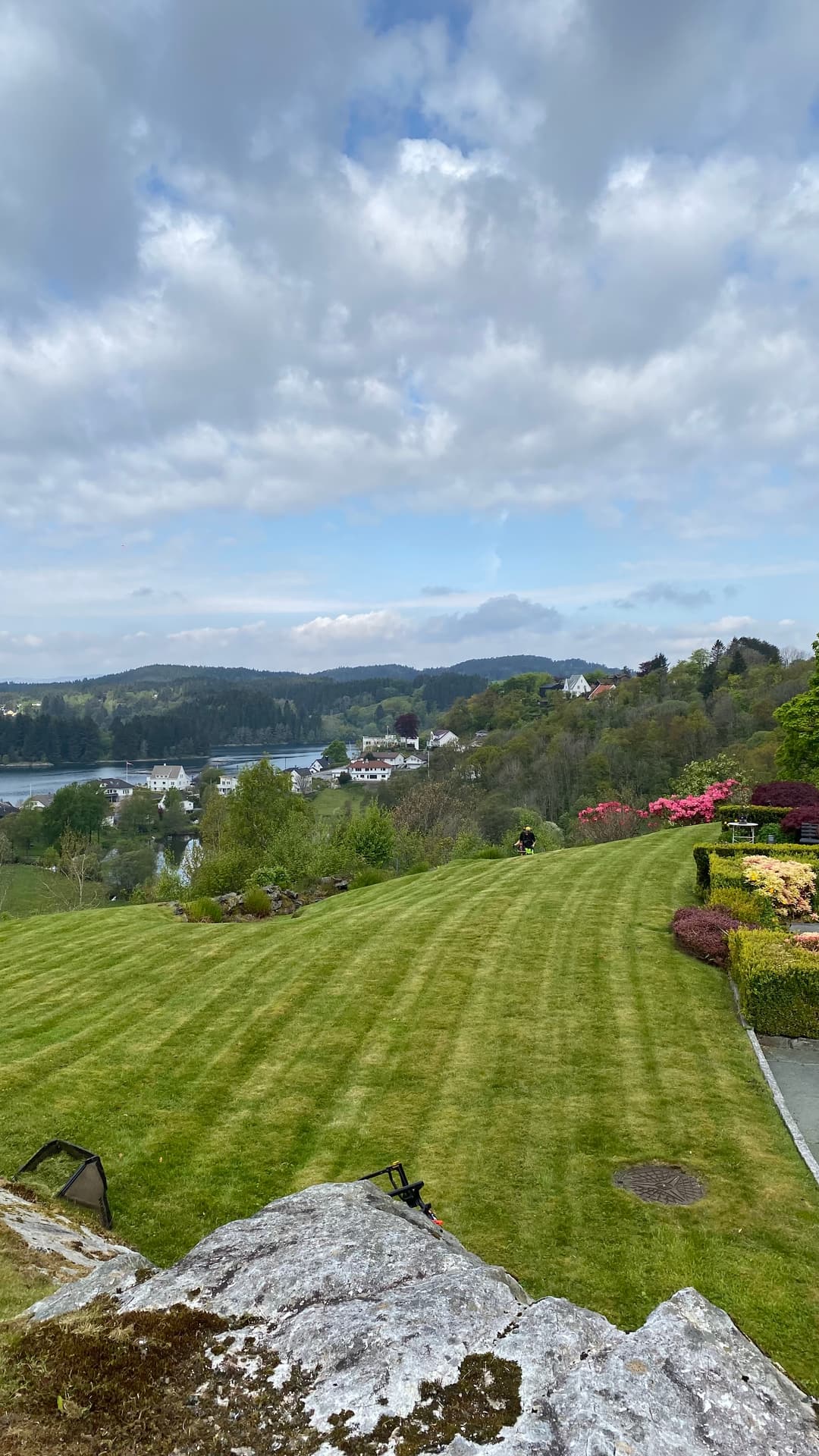 Gressklipping og kantklipp i Bergen – profesjonelt utført